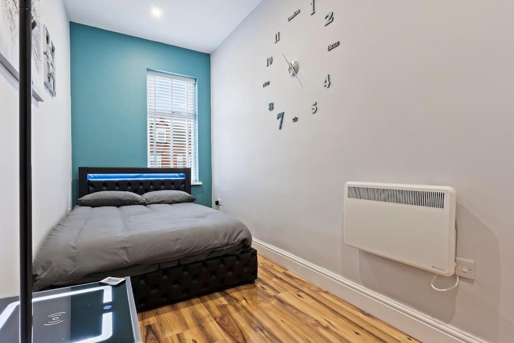 Villa Bella'S House 12Mins Bus To Motor Point Arena Free Street Parking Nottingham Exterior foto